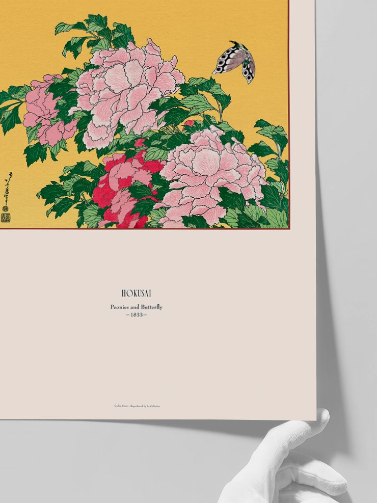 Hokusai Peonies and Butterfly posterinin detaylarını yakından gösteren görsel