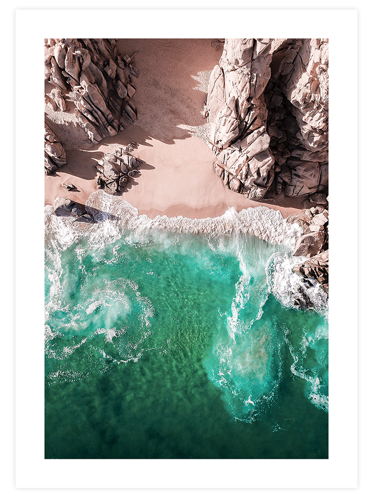 Kayalıklar ve Yeşil Deniz - Art Print Fotoğraflar Poster