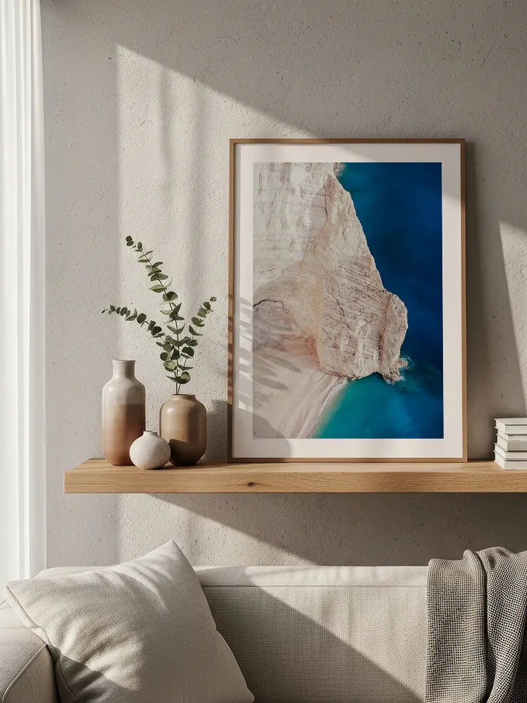 Yukarıdan görünen kayalık koy posteri