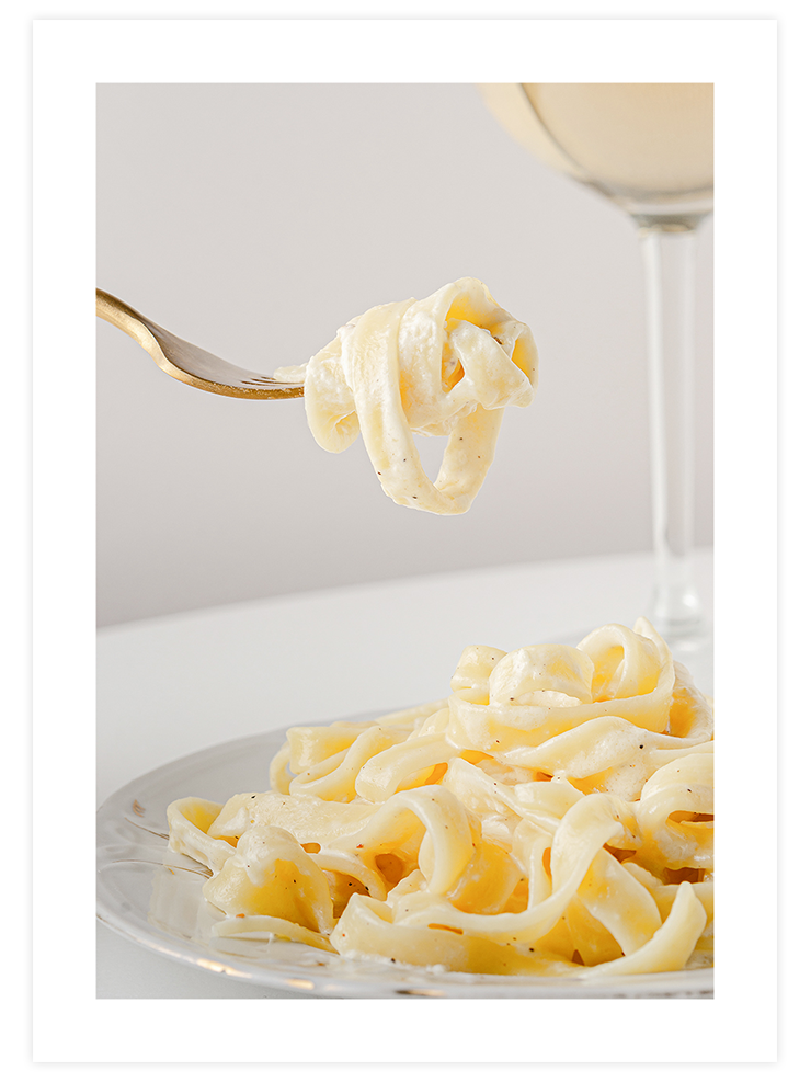 The Art Of Eating Pasta N2 - Art Print Fotoğraflar Poster