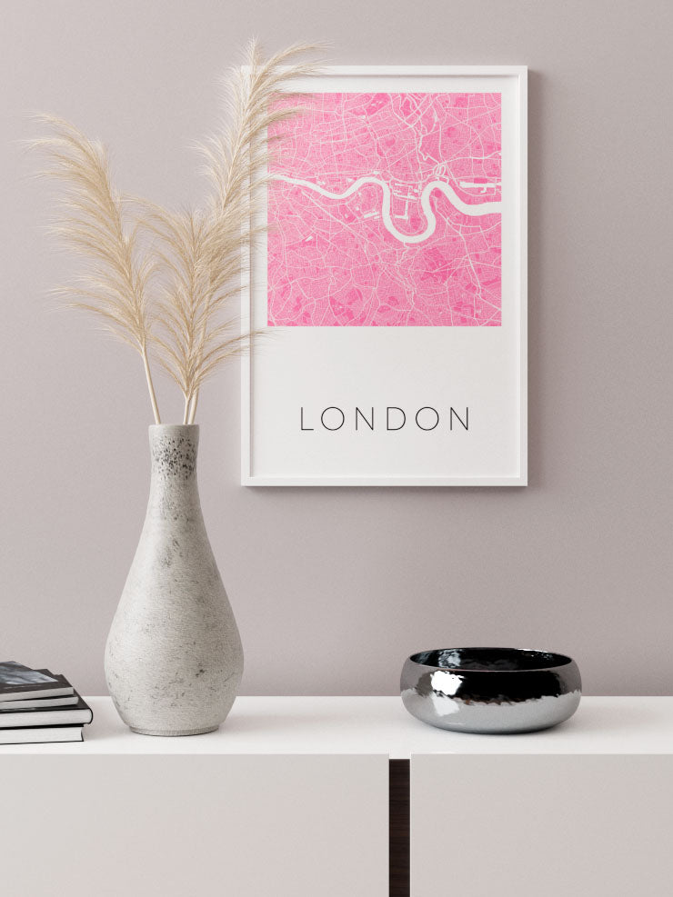Londra Pembe Hari̇ta - Art Print Poster