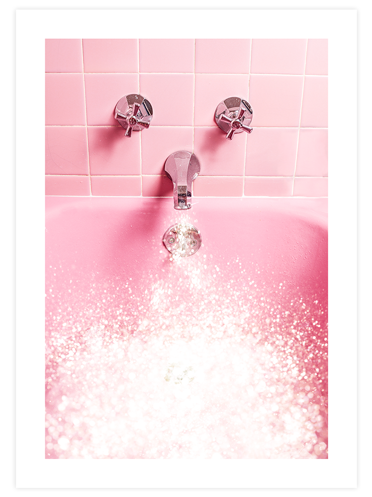 Chic Pink Bath - Art Print Fotoğraflar Poster