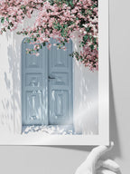 Mavi Kapı Ve Pembe Çiçekler - Art Print