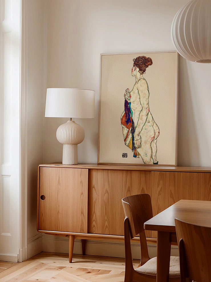 Egon Schiele Standing Nude with a Patterned Robe - Art Print Ürün ikincil görseli