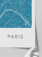 Pari̇s Mavi̇ Hari̇ta - Art Print