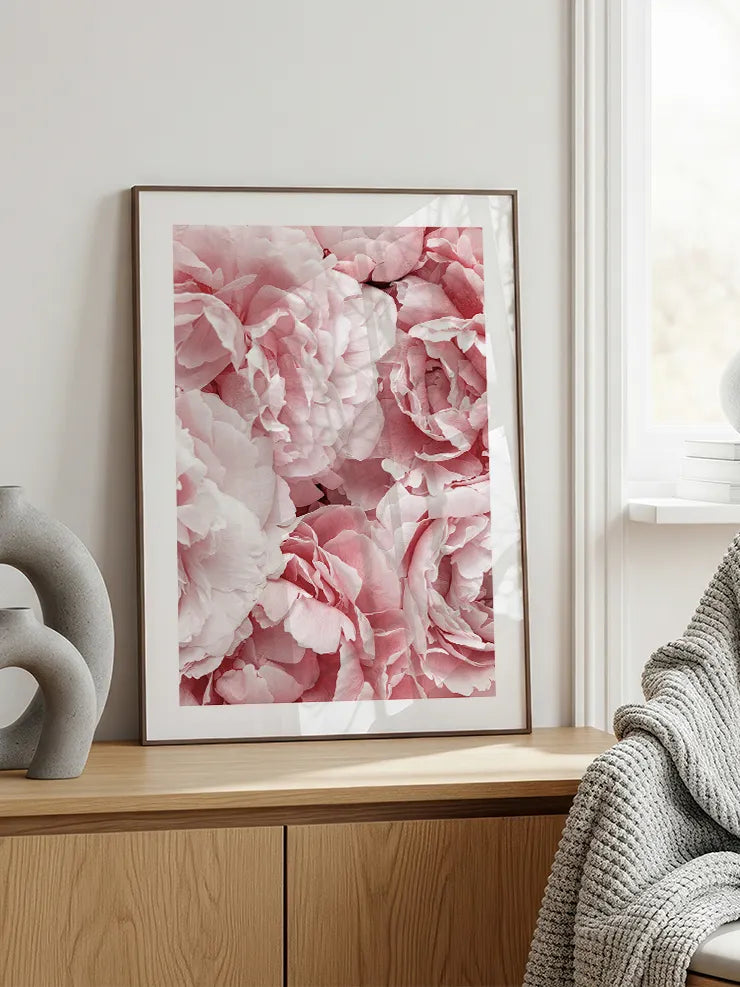 Pastel pembe çiçek detayı posteri