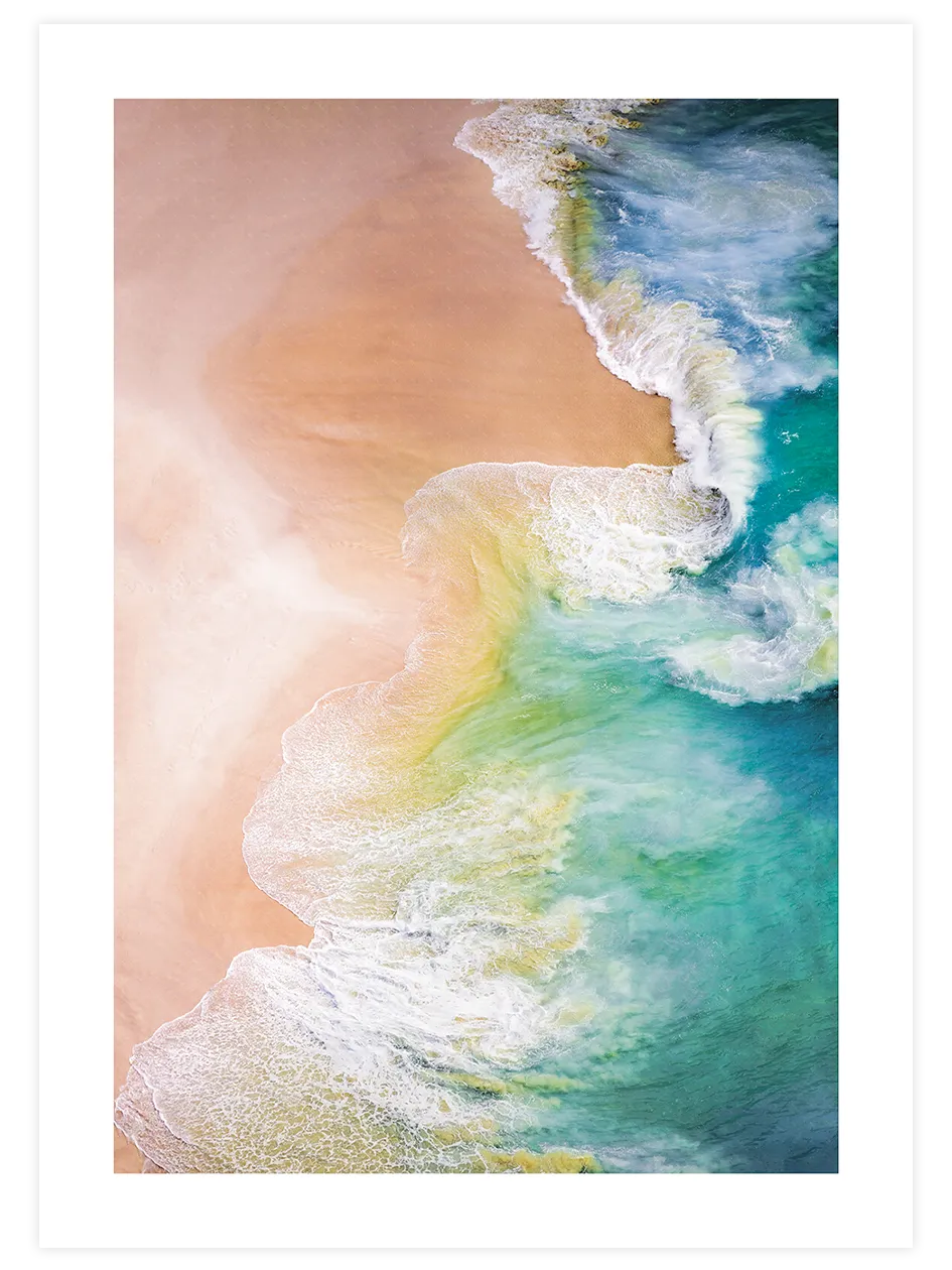 Pastel tonlarda deniz dalgaları posteri