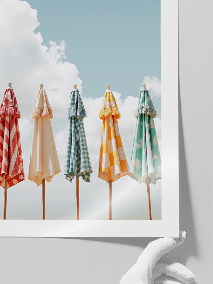 Pastel tonlu kapalı yaz şemsiyeleri posteri