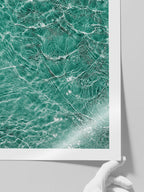 Işıltılı Yeşil ve Berrak Su - Art Print