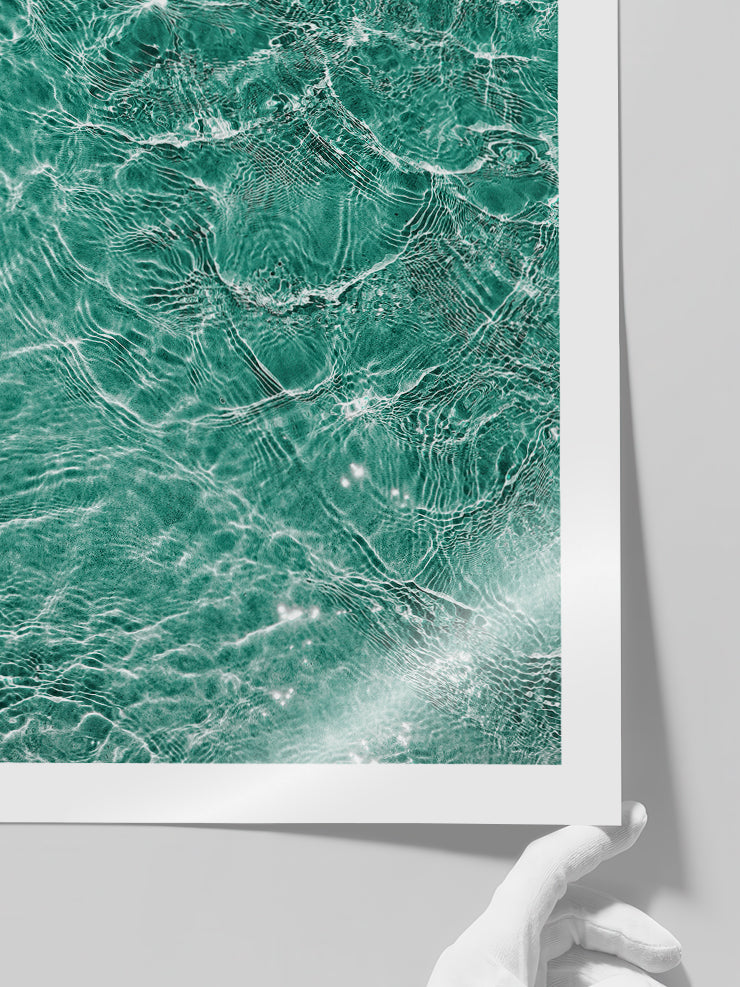 Işıltılı Yeşil ve Berrak Su - Art Print  Poster