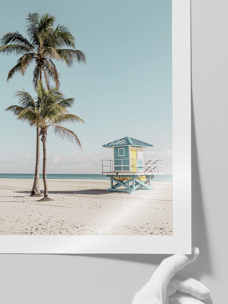 Kumsalda İki Palmiye - Art Print