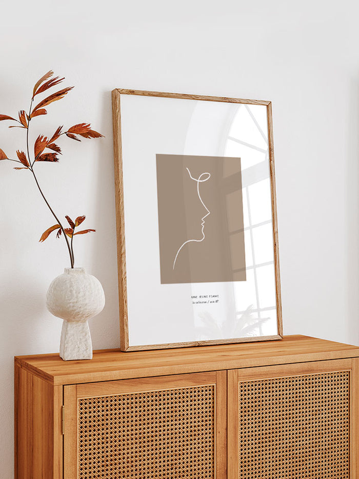 Une Jeune Femme - Art Print  Poster