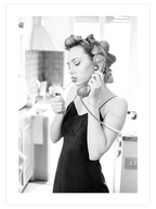 Bigudili Kadın - Art Print