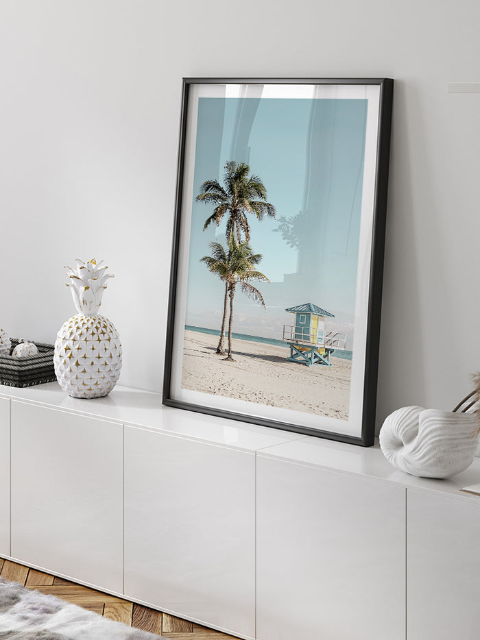 Kumsalda İki Palmiye - Art Print  Poster