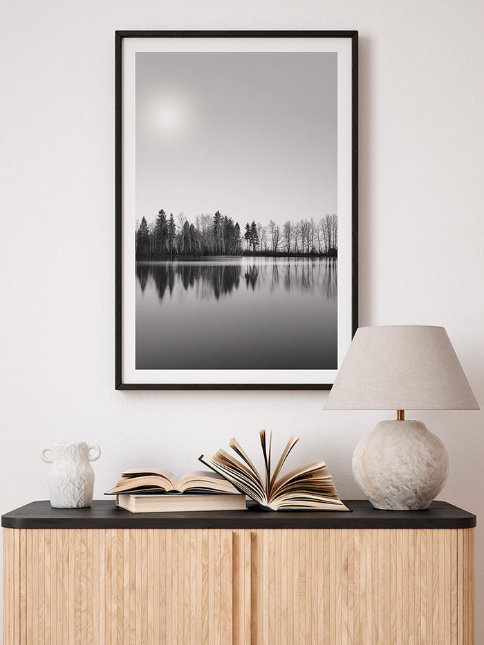 Suya Yansıyan - Art Print  Poster